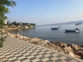 In the freshwater village of Erdek, very close to the sea, with a garden - Image 2