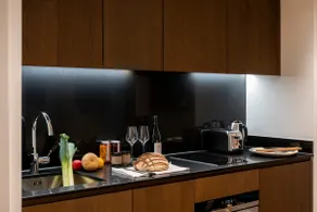 Superior Studio at Cove Landmark Pinnacle - Image 2