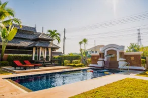 Beautiful Golden Teak Villa - Image 2