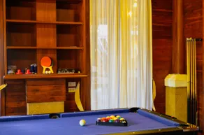 Beautiful Golden Teak Villa - Image 4