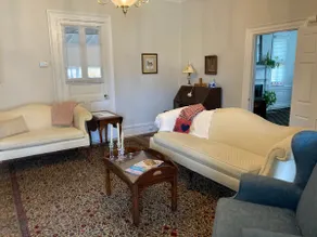 The Archibald White House - historic 2 bedroom apt - Image 3