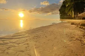 Moorea Hanahana Villa on the beach - Image 5