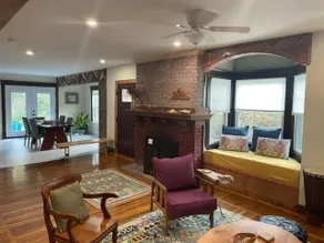 Spacious & Elegant 1900 Duplex- Old Town Kingston - Image 4