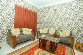 Three bedrooms fully furnished Air-conditioned Apt - Image 4