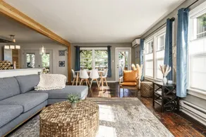 Clean, Modern Paradise! *Walk to River/Lake* - Image 2