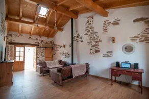 Amarilla Arribes Vintage Country House with Patio - Image 3