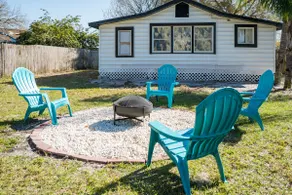 Quaint Cottage, 6 miles to Legoland, Pet friendly! - Image 3