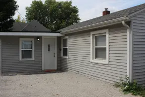 freshly renovated 1 bedroom home - Image 4
