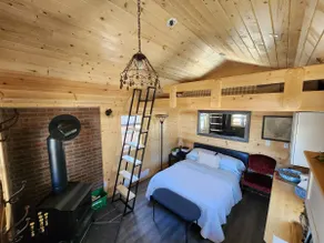 Quaint cabin at Building Bridges Retreat center! - Image 3