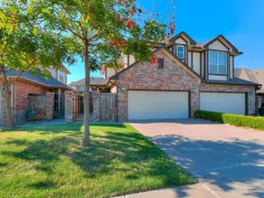 Spacious 4 Bed House With King Bed & Playground - Image 3