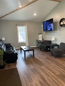 Cozy and Comfy - 2 bedroom, 2 full baths. - Image 4
