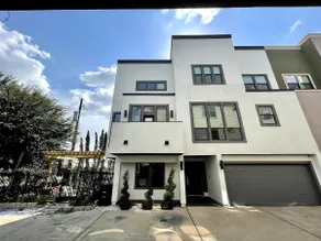 Midtown Stay w/ Hot Tub, Grill, Theater & Parking - Image 3