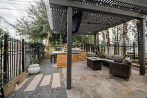 Midtown Stay w/ Hot Tub, Grill, Theater & Parking - Image 4