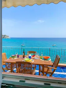 ”Terrazza Blu”: apartment in a villa in Caminia - Image 2
