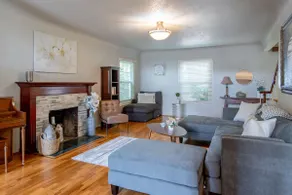 Charming home with pet-friendly garden space and new hot tub! - Image 5