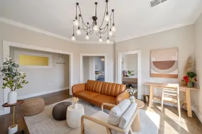 Beautiful Top Floor Getaway in Beach Town - Image 3