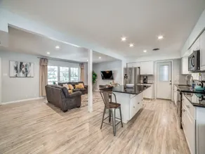 Family Oasis: Gated Pool, Near DwnTwn & Six Flags - Image 5