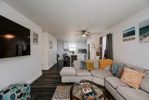 Stylish Place 7 Miles from the Beach/self-check-in - Image 5