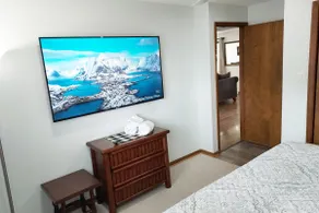 Awesome getaway! Two King beds three smart large screen TVs - Image 5
