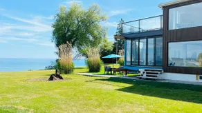 Cobourg Paradise - Lakehouse w/Hot Tub - Image 2