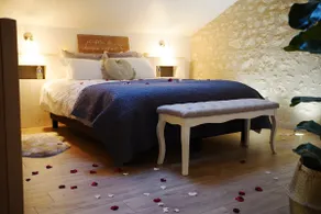 Romantic cottage private jacuzzi Futuroscope 15 min - Image 3