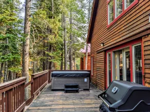 Serene Dacha | Hot Tub & Sauna | Huge Loft - Image 3