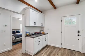 Stylish Downtown Walnut Creek 2BR (The Almond) - Image 5