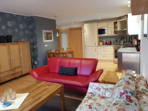 Poppy seed apartment with large terrace - Image 2