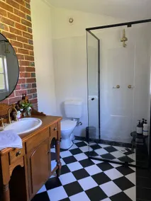Luxe hotel linens - Wood Fire 5 min walk to town - Image 4