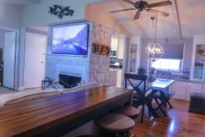 Maplewood - Simply Comfortable, Dog Friendly - Image 3