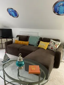 Cozy king bedroom/living room with 2 sofa/2 tv’s - Image 5