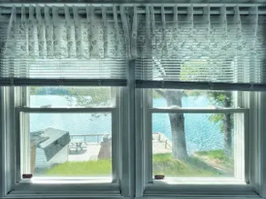 Year-Round Waterfront Green Cottage on Vert Lake - Image 2