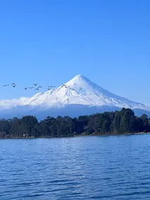 Southern getaway with hot tub + volcano views - Image 4