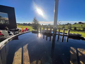 Southern getaway with hot tub + volcano views - Image 2