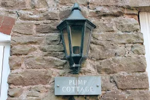Pump Cottage - Cosy Herefordshire Cottage - Image 4
