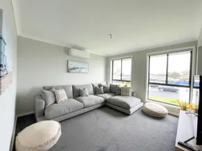 'The Link' - Cheerful 4 Bedroom 12 min to Hyams - Image 2