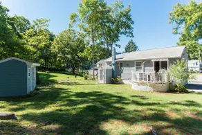 Cheerful 1-bedroom New England Ranch - Image 2