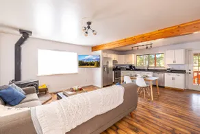 Direct trail access ~ Pet friendly ~ Full Kitchen - Image 4