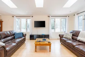 Spacious Riverfront Cottage - Image 2