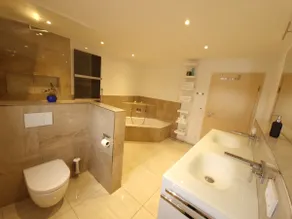 160 sqm modern apartment with nature on the doorstep - Image 2
