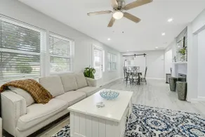 Family / Group Vacation Home Close to Beach - Image 3