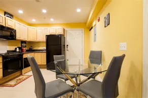 Lovely 2br Rental Unit - Image 3