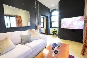 Betsey Trotwood. Historic stylish 2-bed cottage. - Image 3