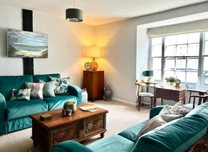 Church View-Fabulous 2 bed apartment-4 Poster bed - Image 4