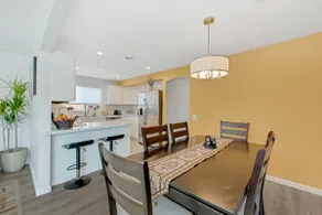 3BR/2BA House-AC- Parking- Light Rail (Relist- supper host) - Image 3