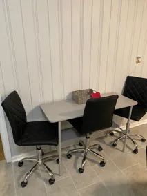 3BR/4Bed,Game Day&Travel stay, Outside Lounge Area - Image 5