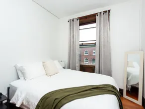 ☆Charming 3BR Historic/Renovate☆Near Downtown/Park - Image 3