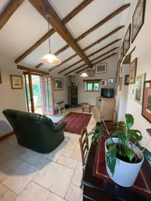 Bumble Bee Cottage - Image 4
