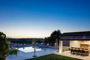 New luxurious villa with stunning pool,views &bbq! - Image 4