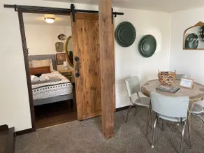 Cozy Stay in the Heart of Rapid City - Image 5